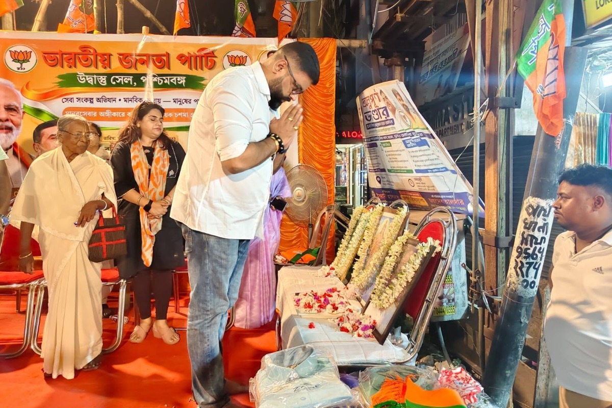 Attended the Cloth Donation Ceremony at Siddharth Nagar, No. 3, Kestapur, on the invitation of our beloved Jaydev Halder Dada, a senior leader of the Bharatiya Janata Party