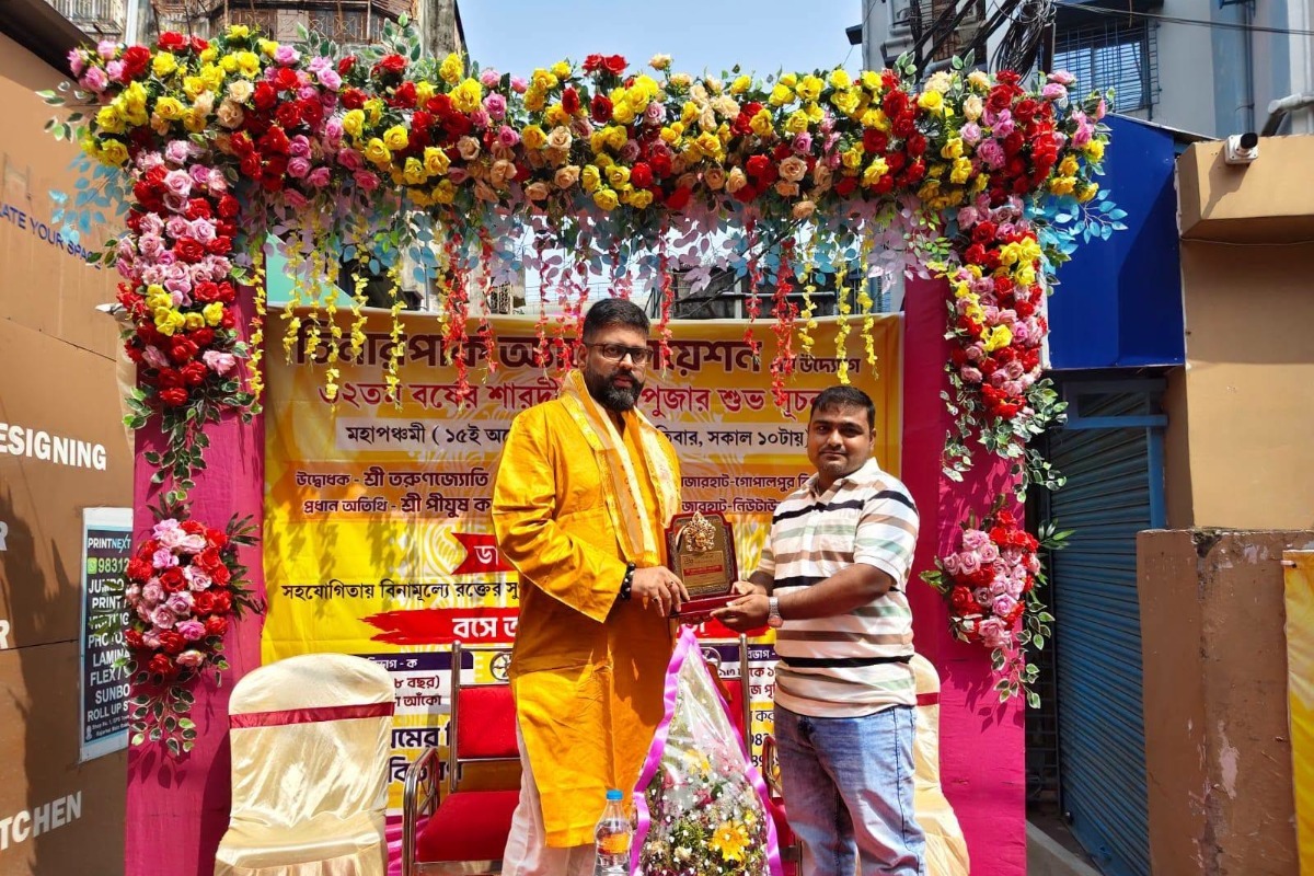 At the inauguration of the puja at Chinara Park Association