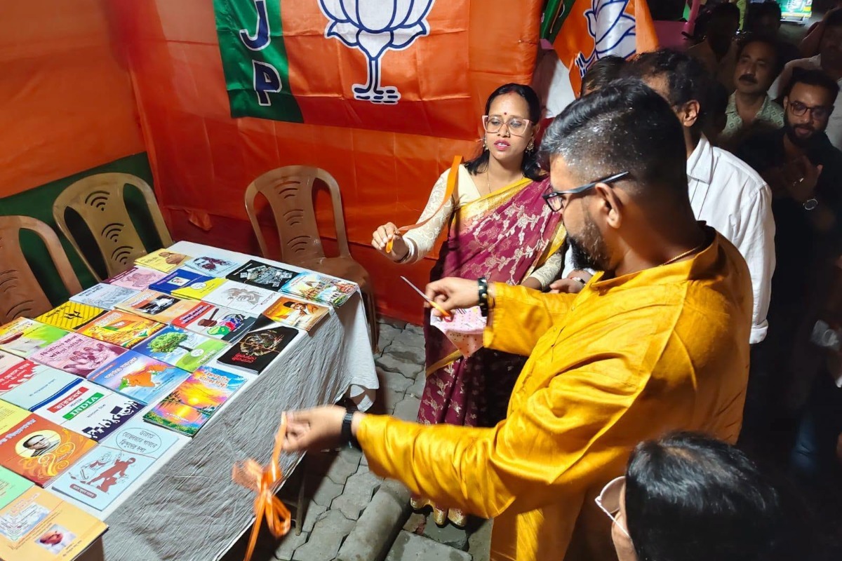 Inaugurated the BJP Booth Stall, Ward 17, Mandal 1, Rajarhat-Gopalpur Assembly Constituency