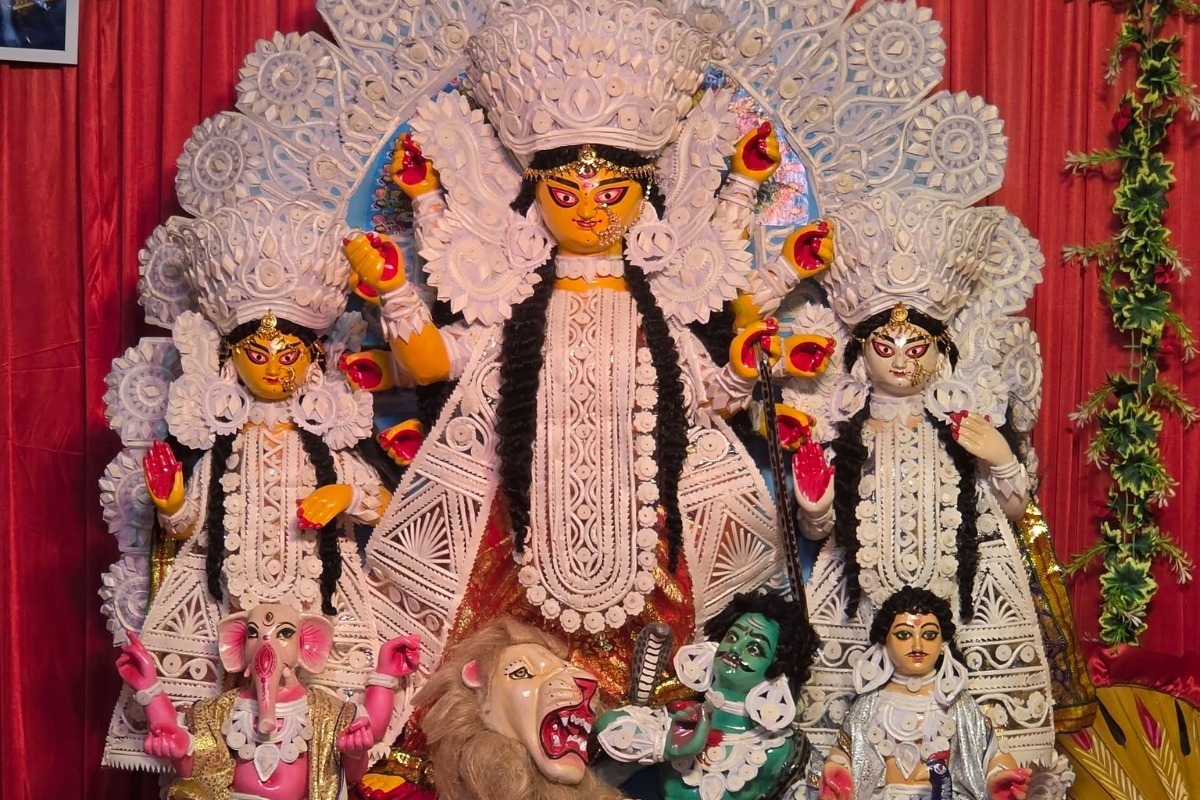 Visited Debi Nibas Complex, Dakshin Dum Dum Municipality, Rajarhat-Gopalpur Assembly Constituency for Durga Puja