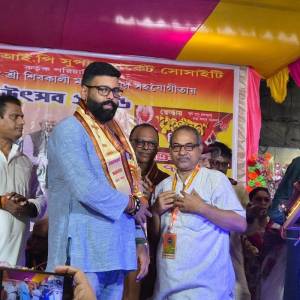 Blood Donation Camp at Baguiati VIP Super Market - Photo 5