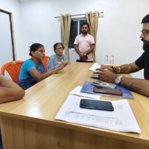Visit to Kestapur Janata Office - Photo 7