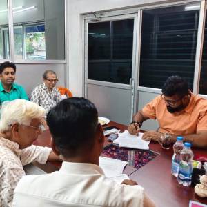 Meeting with Residents at Kaikhali Janata Office - Photo 7