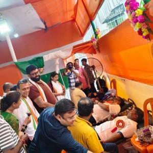 Blood Donation Camp at Baguihati Old Market - Photo 4