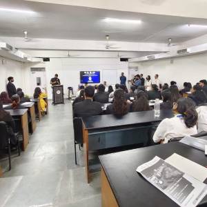 MLA Tarunjyoti Tewari Attends Mediation and ADR Competition at Adamas University - Photo 8
