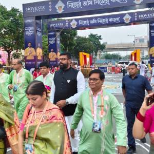 At the inaugural ceremony of Durga Puja of New Town Sarbojanin.. - Photo 1