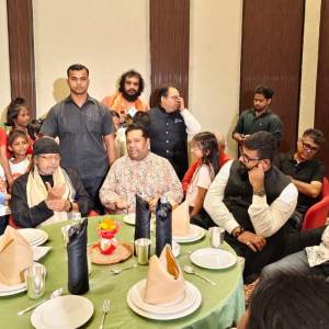 Mahaguru Mithun Chakraborty Unveils Chocolate Maa Durga Statue at Hotel Holiday Inn, Chinar Park - Photo 6