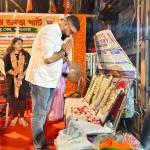 Attended the Cloth Donation Ceremony at Siddharth Nagar, No. 3, Kestapur, on the invitation of our beloved Jaydev Halder Dada, a senior leader of the Bharatiya Janata Party - Photo 1