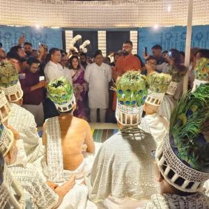 Attended the Durga Puja Inauguration Ceremony at Kestapur Profull Kanan in the Presence of Central Minister Dr. Sukanta Majumdar - Photo 5