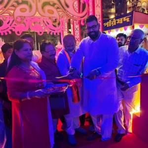 MLA Tarunjyoti Tewari Attends the Mandap Inauguration Ceremony of Dakshinpara Youth Council - Photo 1