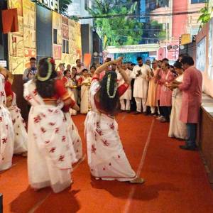 MLA Tarunjyoti Tewari Attends the Durga Puja Inauguration Ceremony at Baguiati Railpukur United Club in the Presence of West Bengal Education Minister Jagannath Chatterjee - Photo 3