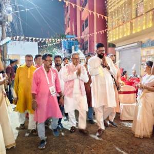 MLA Tarunjyoti Tewari Attends the Durga Puja Inauguration Ceremony at Baguiati Railpukur United Club in the Presence of West Bengal Education Minister Jagannath Chatterjee - Photo 4