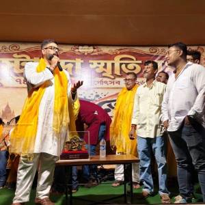 MLA Tarunjyoti Tewari Attends the Durga Puja Inauguration Ceremony at Kestapur Masterda Smriti Sangha - Photo 8