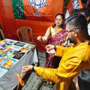 Inaugurated the BJP Booth Stall, Ward 17, Mandal 1, Rajarhat-Gopalpur Assembly Constituency - Photo 1